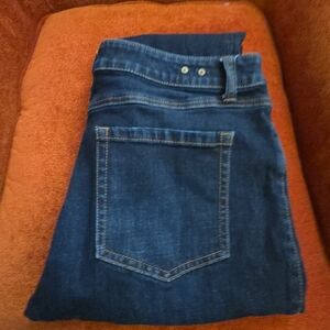 New CAbi Dark Blue High Straight Women's Jeans Size 12 32 5 Pkt Soft Denim